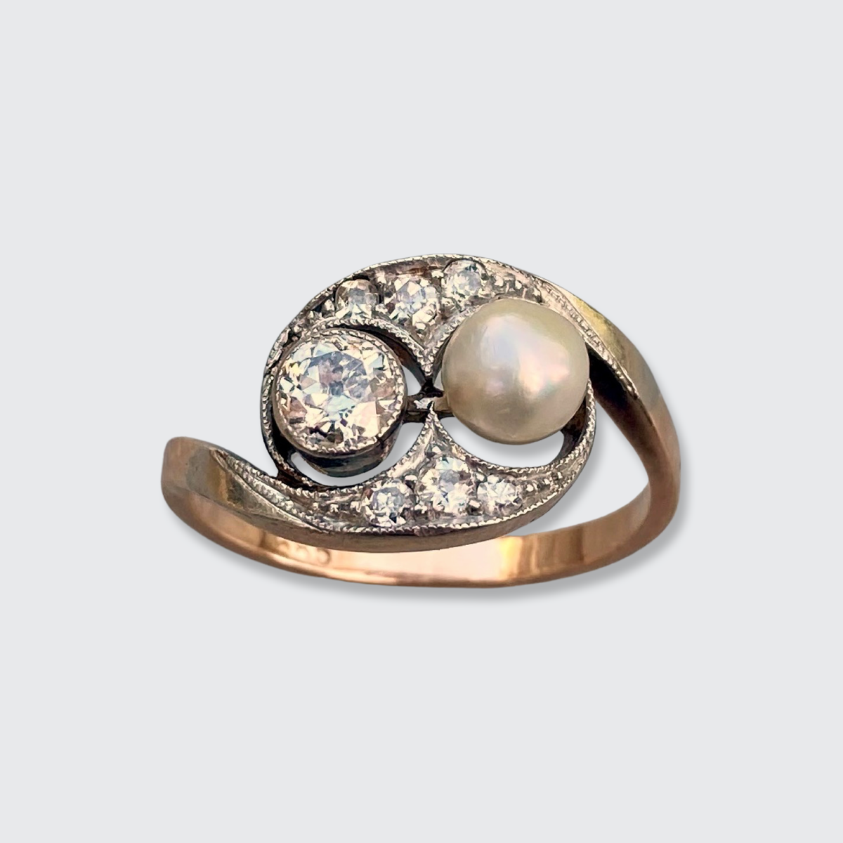 Pearl and Diamond Toi et Moi Ring, Melena