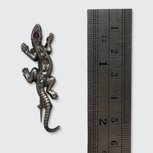 Load image into Gallery viewer, Victorian Silver Lizard Brooch